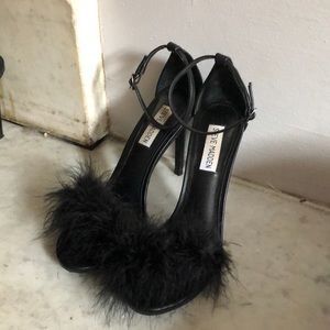 Steve Madden Scarlett Fluff Pumps Black Size 8 with Box